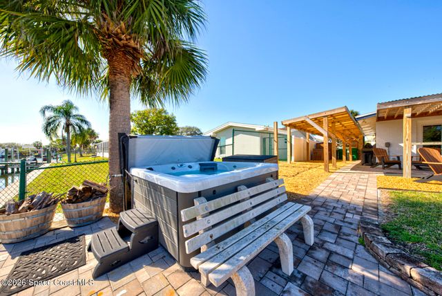 30 Westview Lane, Cocoa Beach, FL 32931