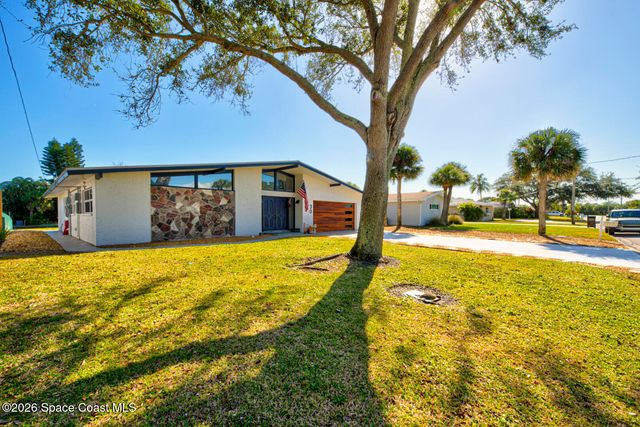 30 Westview Lane, Cocoa Beach, FL 32931