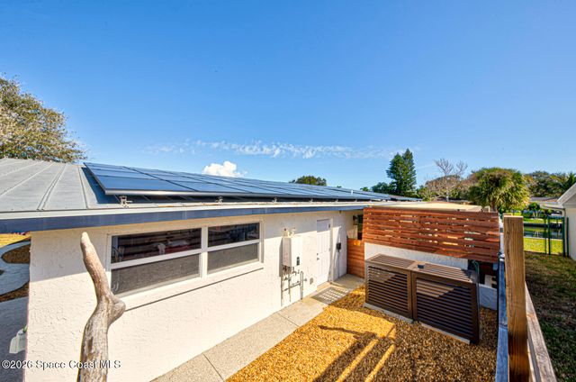 30 Westview Lane, Cocoa Beach, FL 32931