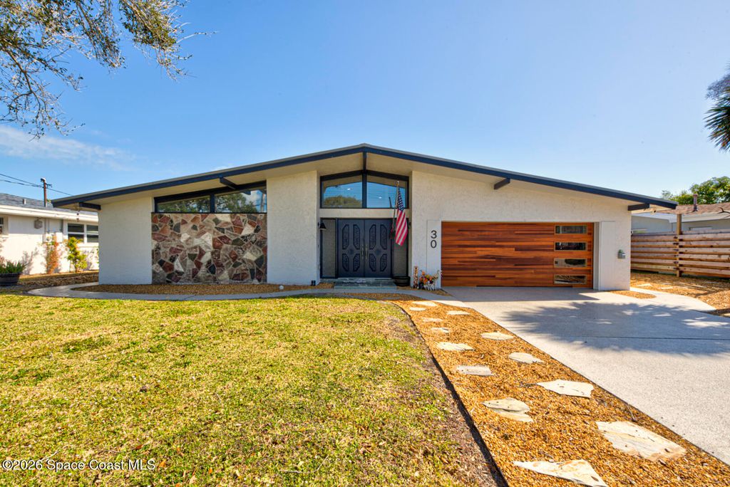 30 Westview Lane, Cocoa Beach, FL 32931