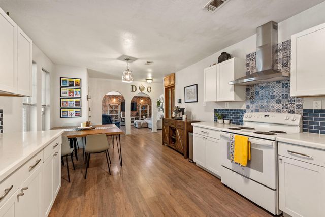 2325 Wilkes Street, Bryan, TX 77803