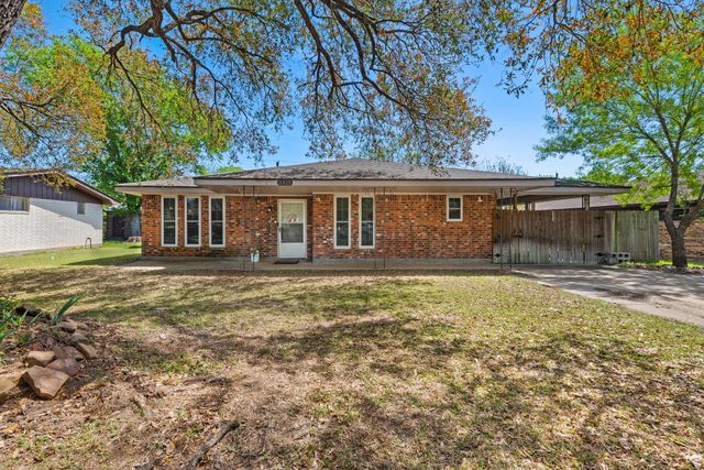2325 Wilkes Street, Bryan, TX 77803