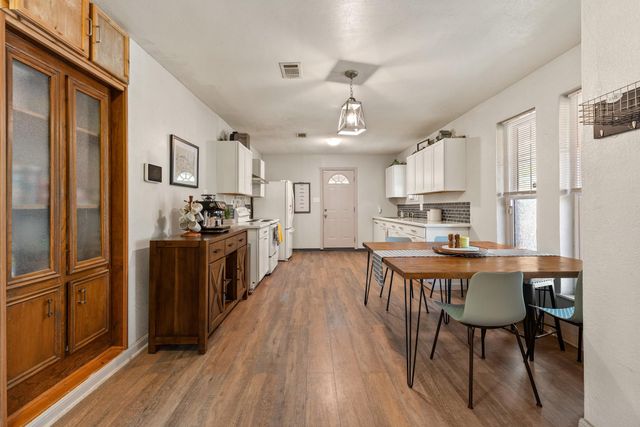 2325 Wilkes Street, Bryan, TX 77803