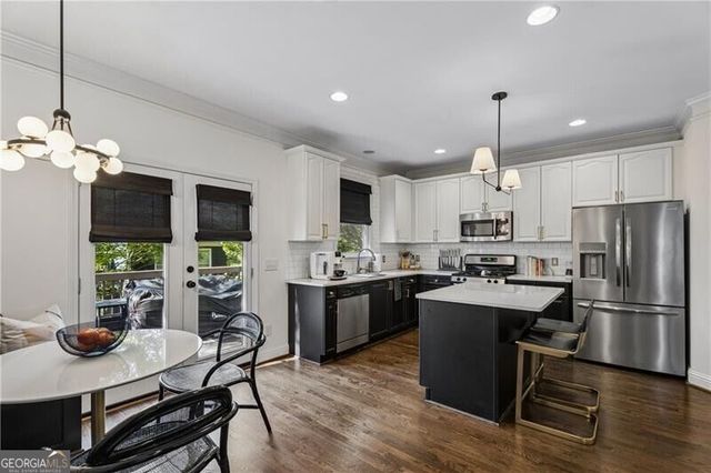 1572 Gilstrap Lane NW, Atlanta, GA 30318