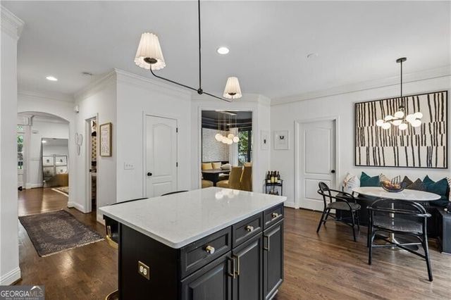 1572 Gilstrap Lane NW, Atlanta, GA 30318