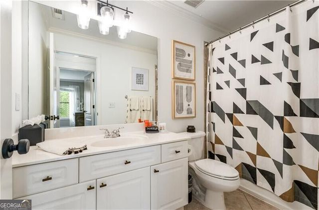 1572 Gilstrap Lane NW, Atlanta, GA 30318