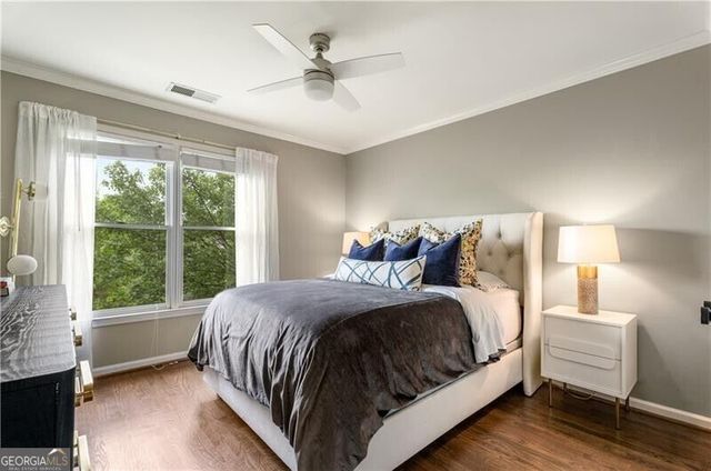1572 Gilstrap Lane NW, Atlanta, GA 30318