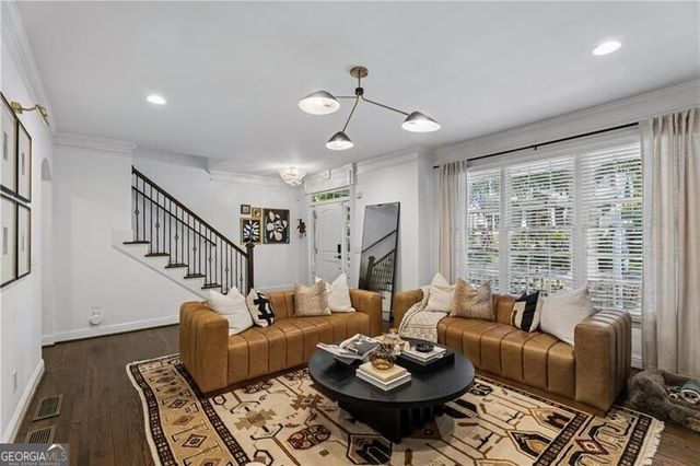 1572 Gilstrap Lane NW, Atlanta, GA 30318