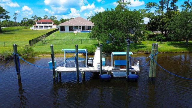 2821 SE North Lookout Boulevard, Port St. Lucie, FL 34984