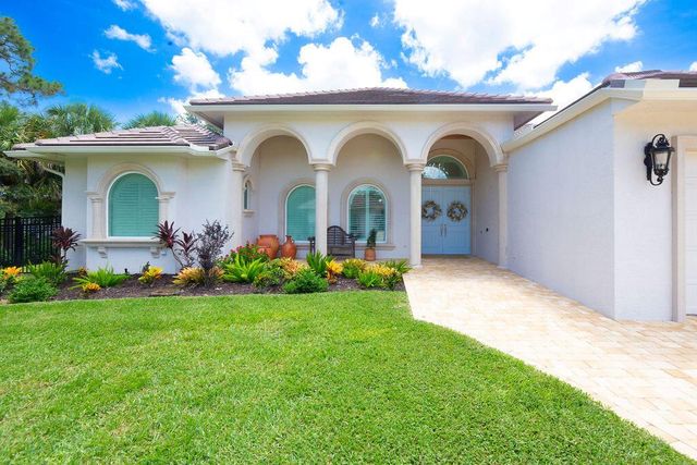 2821 SE North Lookout Boulevard, Port St. Lucie, FL 34984