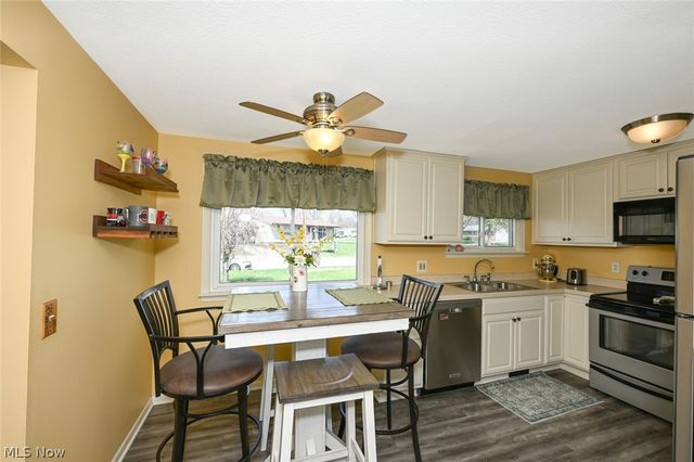 1156 Terrace Road NW, North Canton, OH 44720