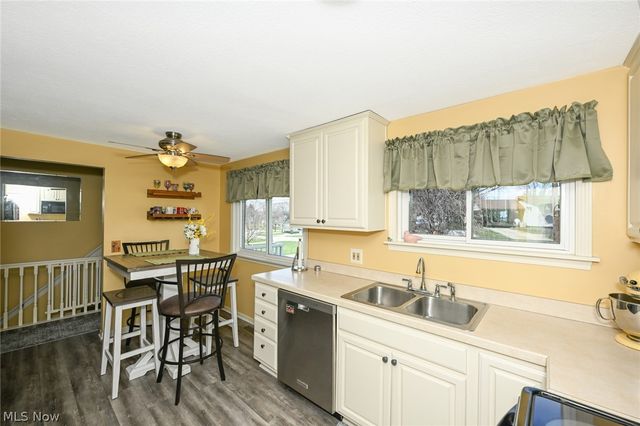 1156 Terrace Road NW, North Canton, OH 44720