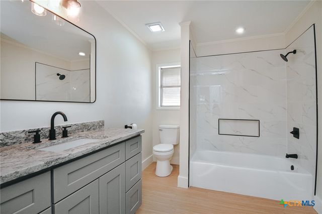 502 Berwick Street, Victoria, TX 77904