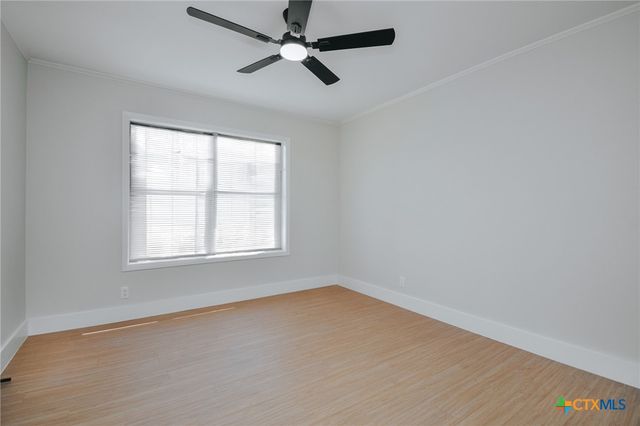 502 Berwick Street, Victoria, TX 77904