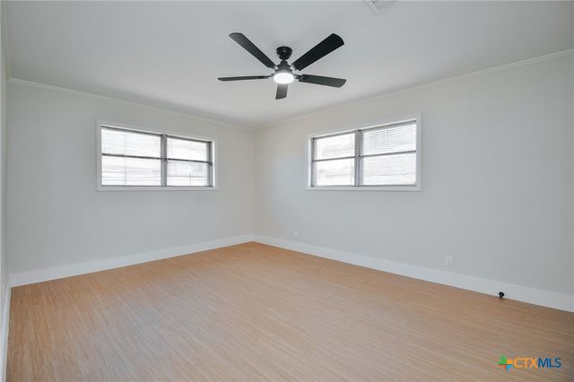 502 Berwick Street, Victoria, TX 77904