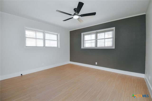 502 Berwick Street, Victoria, TX 77904