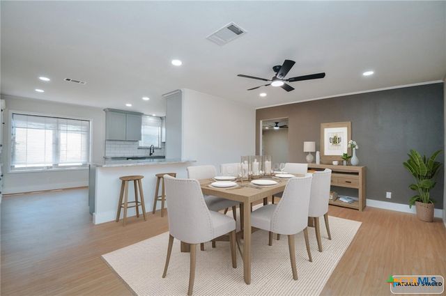 502 Berwick Street, Victoria, TX 77904