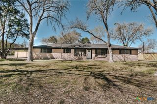 502 Berwick Street, Victoria, TX 77904