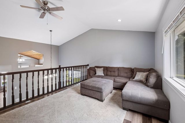 17532 Freeport Way, Farmington, MN 55024