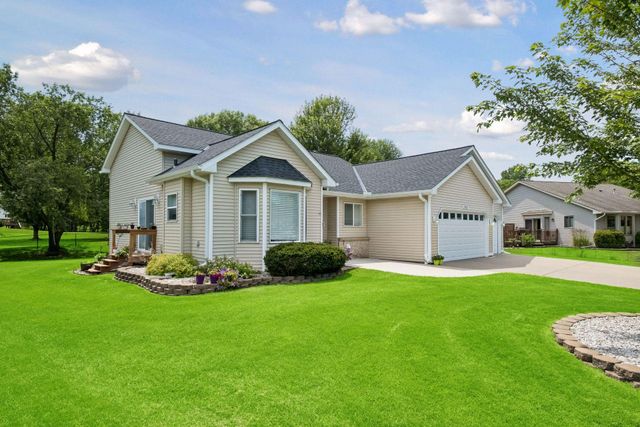17532 Freeport Way, Farmington, MN 55024