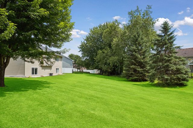 17532 Freeport Way, Farmington, MN 55024