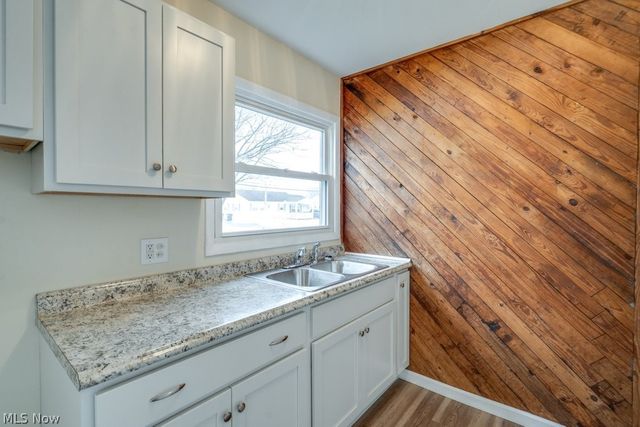 1203 Sarlson Avenue, Akron, OH 44314