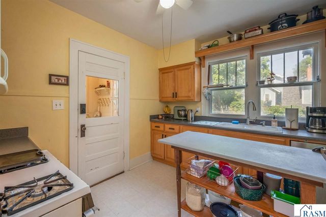 406 W Lewis Street, Mankato, MN 56001