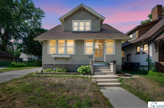 406 W Lewis Street, Mankato, MN 56001