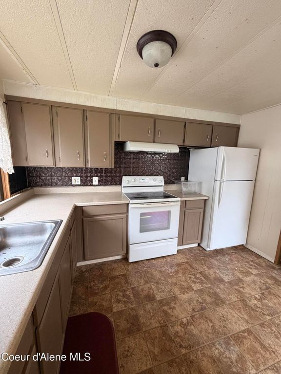 8395 W Meadow Brook CIR, Rathdrum, ID 83858 photo 12