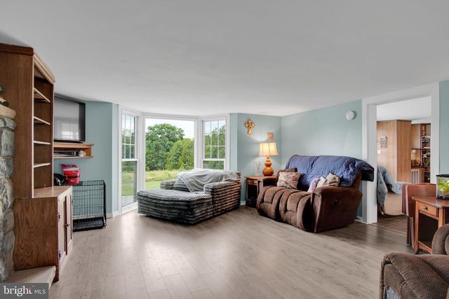 2067 BACK RD, Halifax, PA 17032