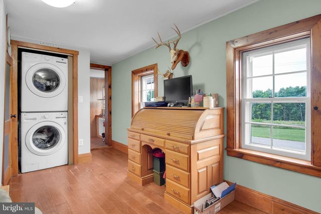 2067 BACK RD, Halifax, PA 17032