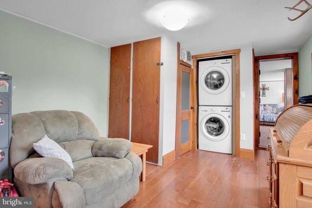 2067 BACK RD, Halifax, PA 17032