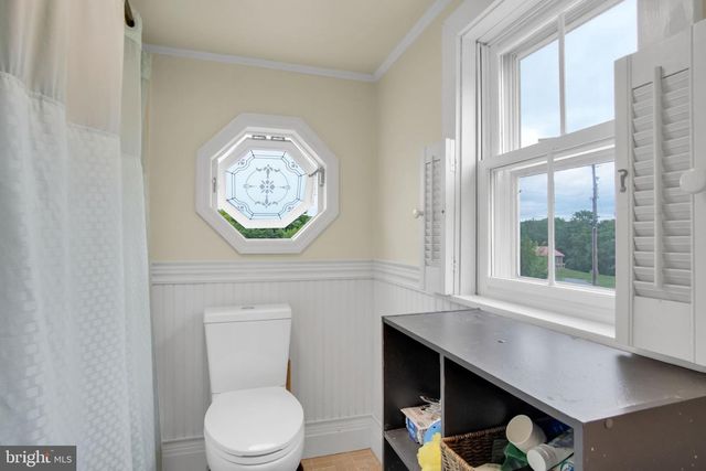 2067 BACK RD, Halifax, PA 17032