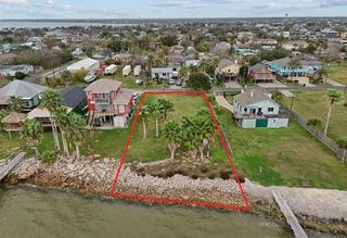 1035 6th Street, San Leon, TX 77539