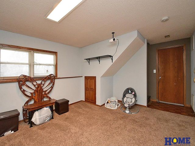 5241 S Bennington Place, Lincoln, NE 68516