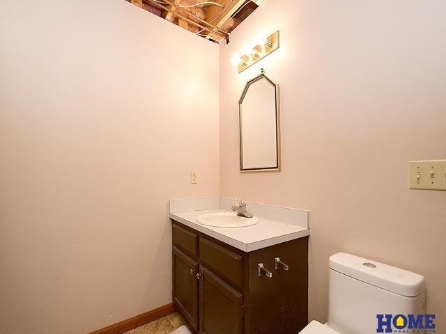 5241 S Bennington Place, Lincoln, NE 68516