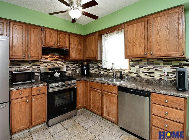 5241 S Bennington Place, Lincoln, NE 68516