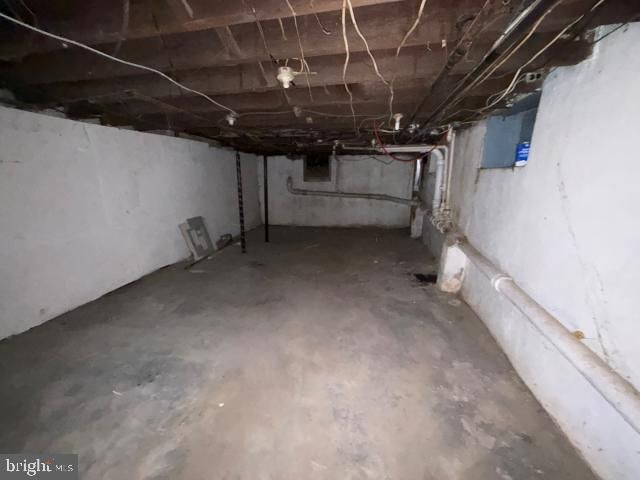 5943 N MARVINE ST, Philadelphia, PA 19141