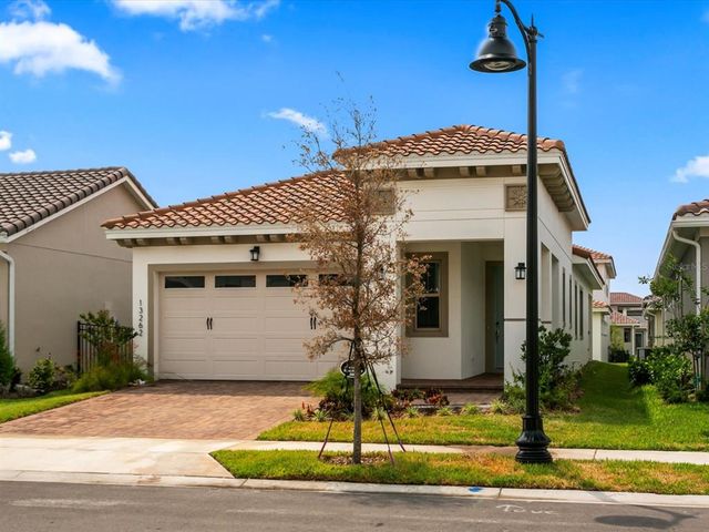 13262 WINTERTON LANE, Orlando, FL 32832