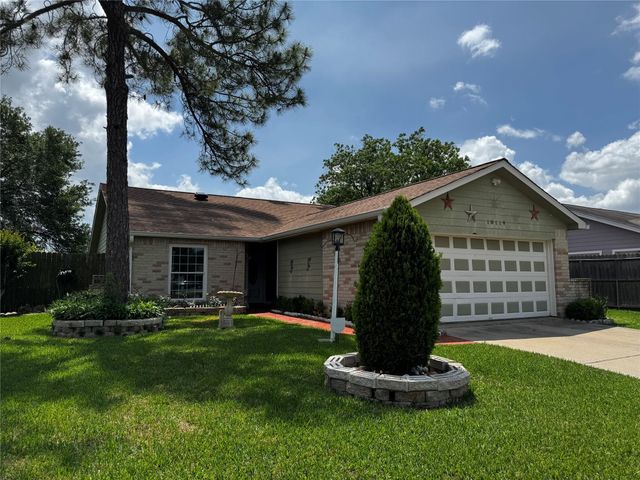 10119 Towne Mist Drive, Sugar Land, TX 77498