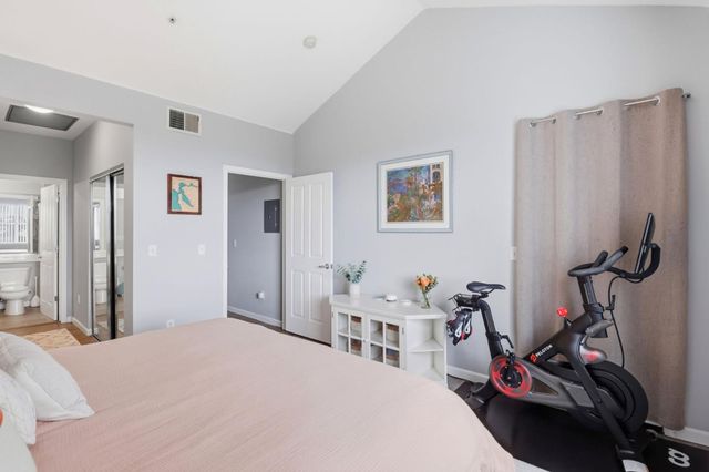 1982 W Bayshore Road 237, East Palo Alto, CA 94303