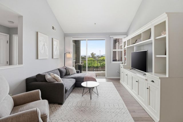 1982 W Bayshore Road 237, East Palo Alto, CA 94303