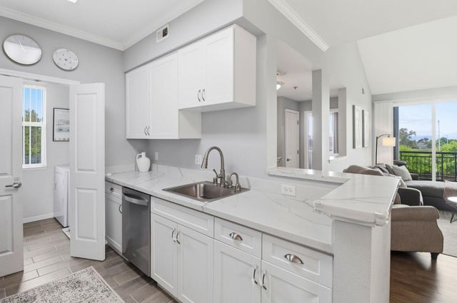 1982 W Bayshore Road 237, East Palo Alto, CA 94303