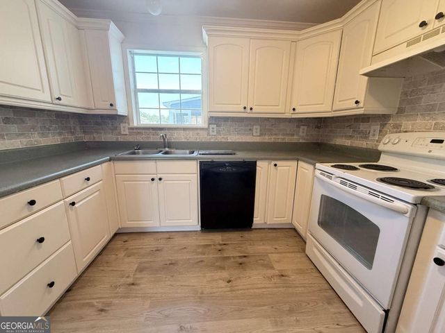 2000 Sage Court, Loganville, GA 30052