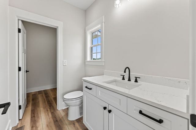 3607 Greenhaw Rd, Decherd, TN 37324