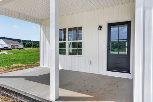 3607 Greenhaw Rd, Decherd, TN 37324