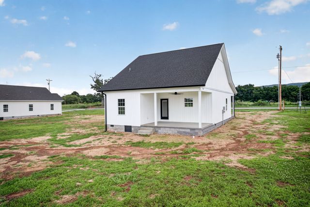 3607 Greenhaw Rd, Decherd, TN 37324