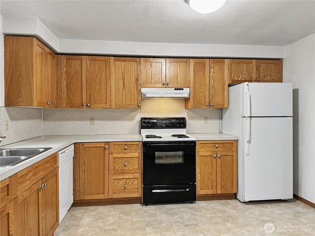 1712 Olympia Avenue SE, Renton, WA 98058