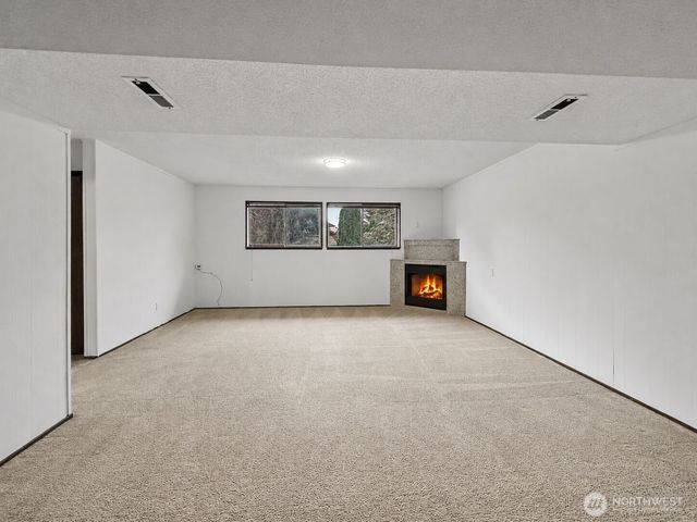 1712 Olympia Avenue SE, Renton, WA 98058