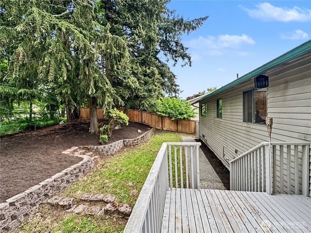 1712 Olympia Avenue SE, Renton, WA 98058